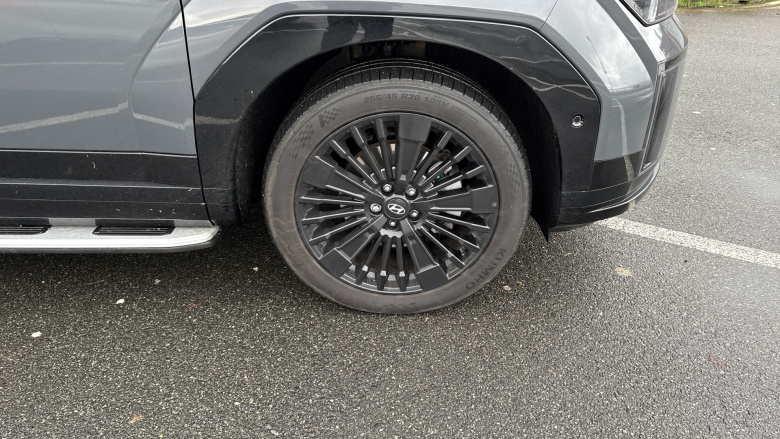 Hyundai SANTA FE 1.6 TGDi Plug-in Hybrid Calligraphy 5dr 4WD Auto Estate